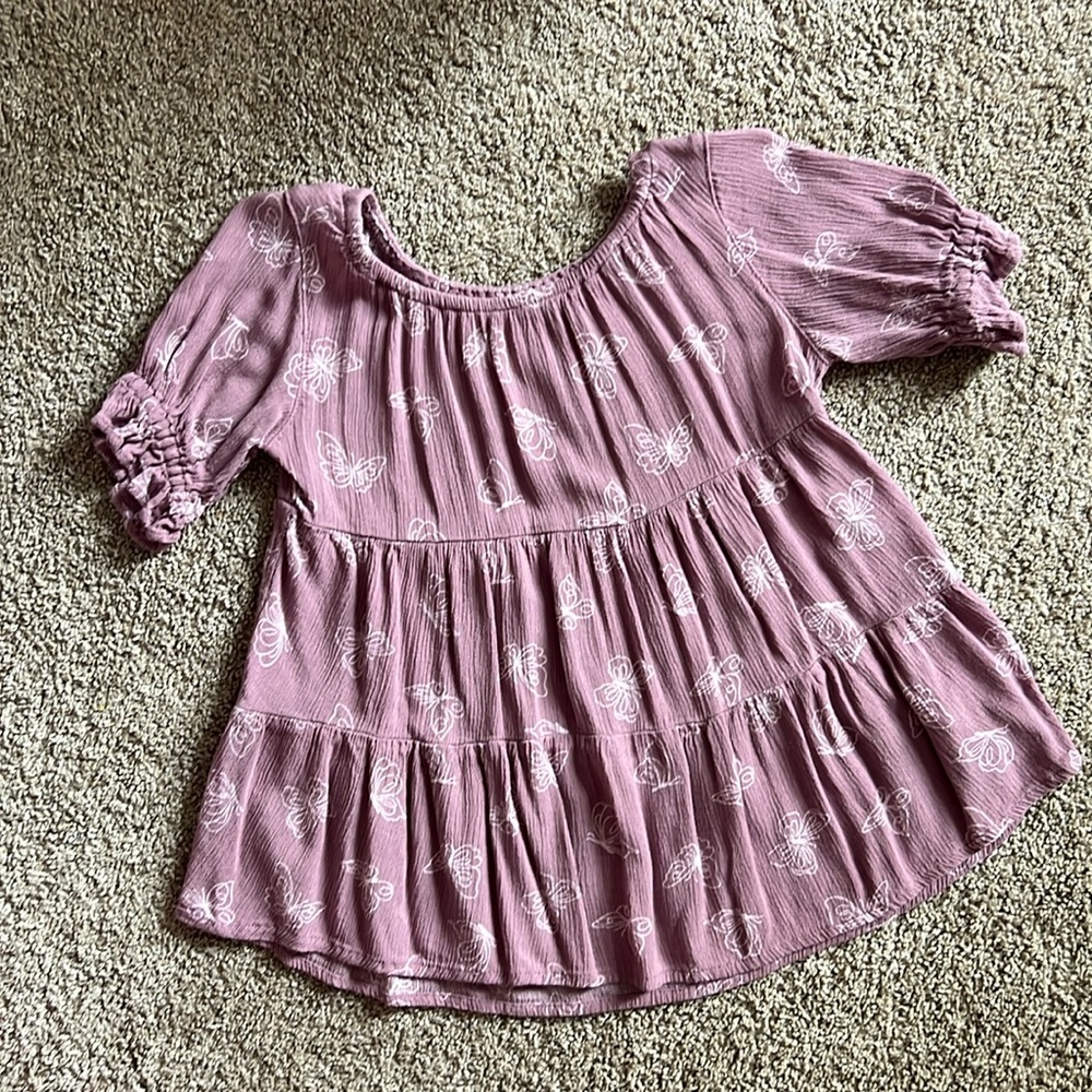 Girls Cat & Jack flowy butterfly shirt